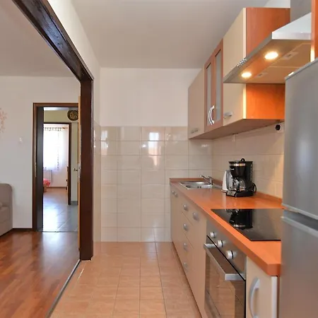 Milka 2074 Apartament