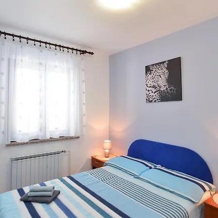 Milka 2074 Porec