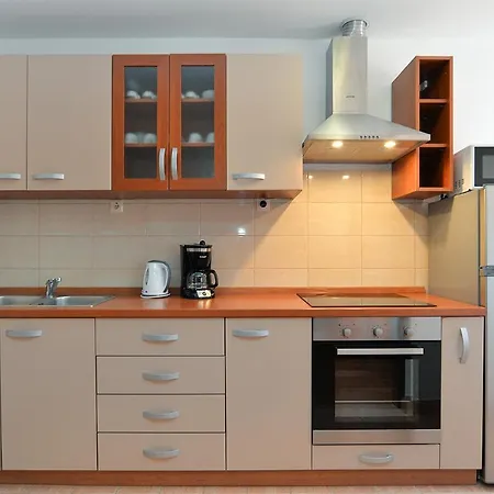 Milka 2074 Porec