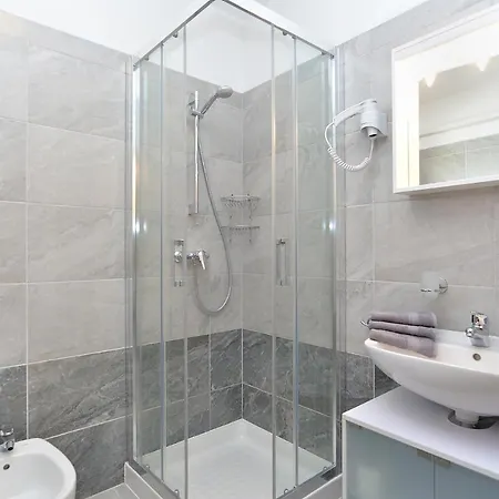 Milka 2074 Apartamento