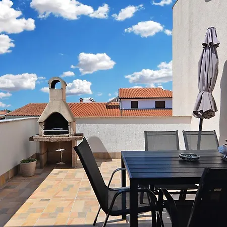 Apartamento Milka 2074 *