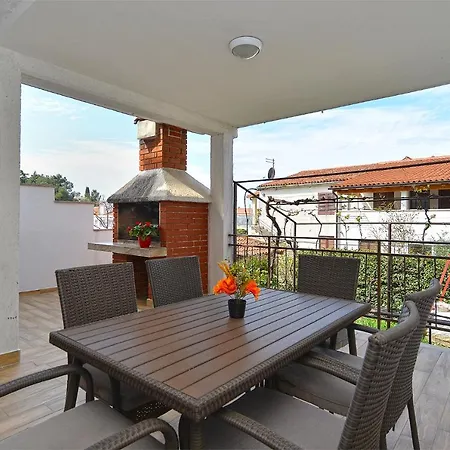 Milka 2074 Apartamento Poreč